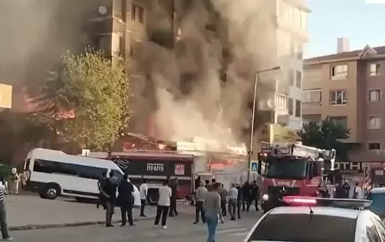 Ankara'da Avizeci Yangını: Zarara Yol Açtı