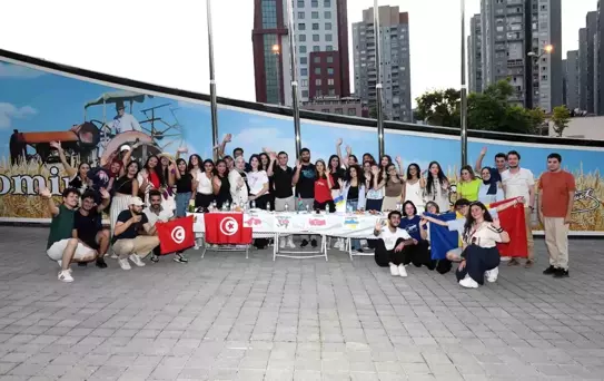 Osmangazi'de Gençlik Kültür Panayırı: Farklı Kültürler Bursa'da Buluştu