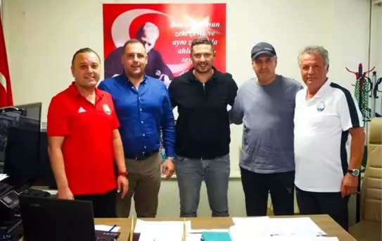 Salihli Belediyespor, Teknik Direktör Zeki Erguvan ile Yola Devam Ediyor