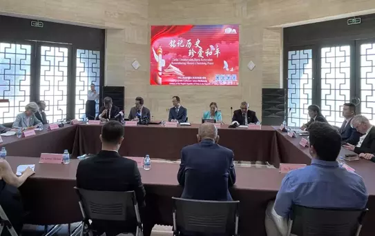 Çin'den Antifaşist Savaş ve İşbirliği Çağı