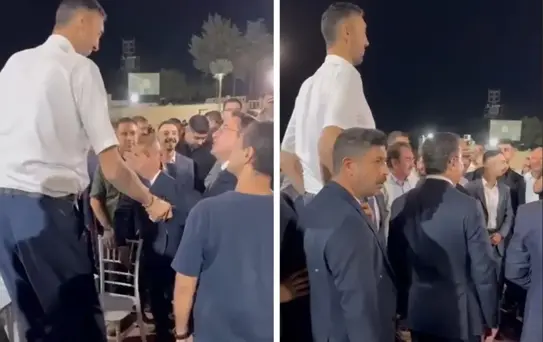 İlginç görüntüler! Ali Babacan, dünyanın en uzun insanı Sultan Kösen ile karşılaştı