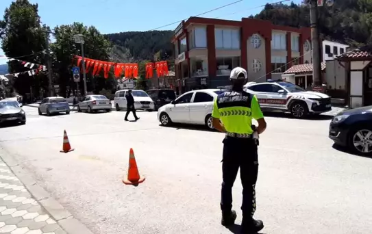 Mudurnu'da Trafik Denetimleri Jandarmaya Devredildi