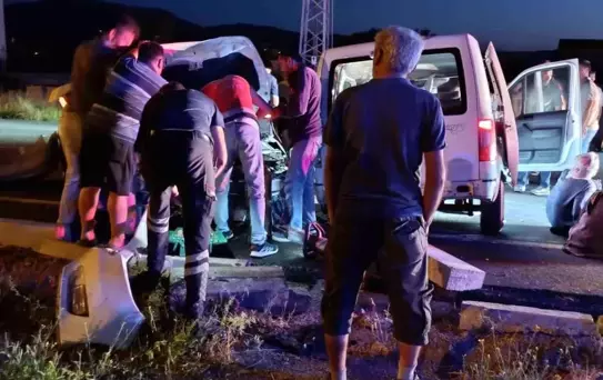 Isparta'da Trafik Kazası: 5 Yaralı
