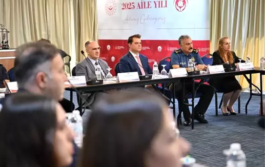 Koruyucu Aile Projesi Toplantısı Manisa'da Gerçekleşti