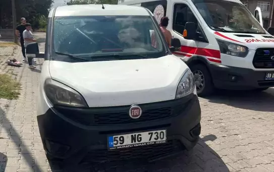 Muratlı'da araç yayaya çarptı: 1 yaralı