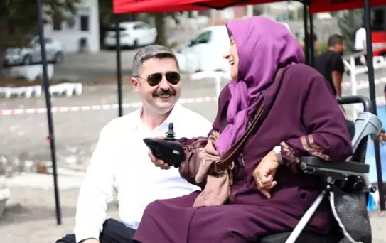 76 Yaşındaki Huriye Teyze, Hayalindeki Denizi Görme Fırsatını Buldu