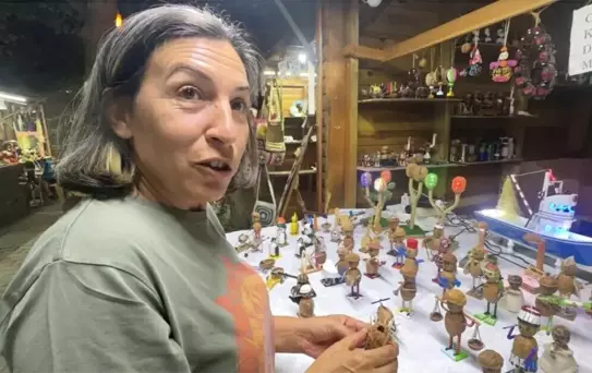 Ceviz Kabuklarından Sanat Eserleri