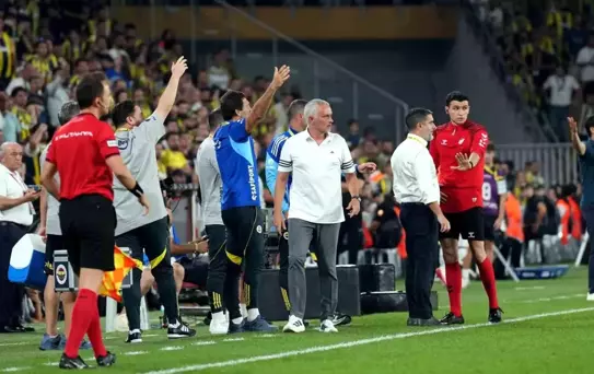 Fenerbahçe Kocaelispor'u 3-1 Mağlup Etti