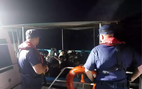 Eceabat'ta 56 Kaçak Göçmen Yakalandı