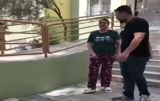 Adana'da Anne Kızına Bıçakla Saldırdı
