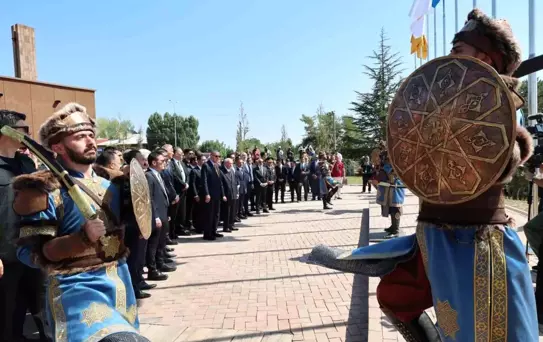 Cumhurbaşkanı Erdoğan: 'Ahlat Kızılelma'nın anahtarıdır'