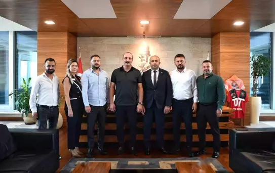 Başkan Kotan, İşçilerin Yanında Olduklarını Vurguladı