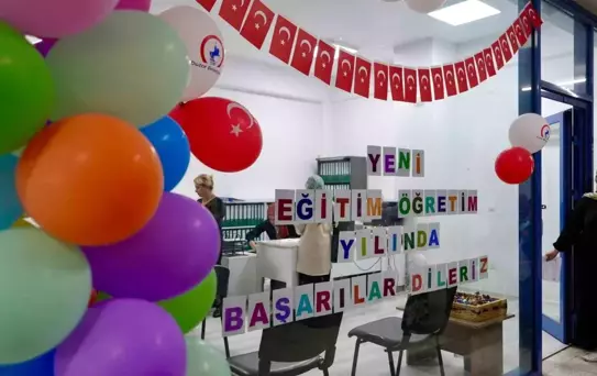 Düzce Belediyesi'nden 2 Bin Çocuğa Kırtasiye Desteği