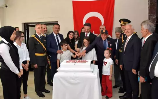 Gümüşhane'de 30 Ağustos Zafer Bayramı Coşkuyla Kutlandı