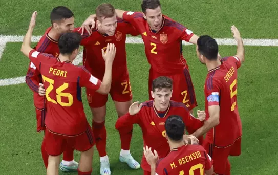 Gavi Sakatlandı, Kadrodan Çıkarıldı