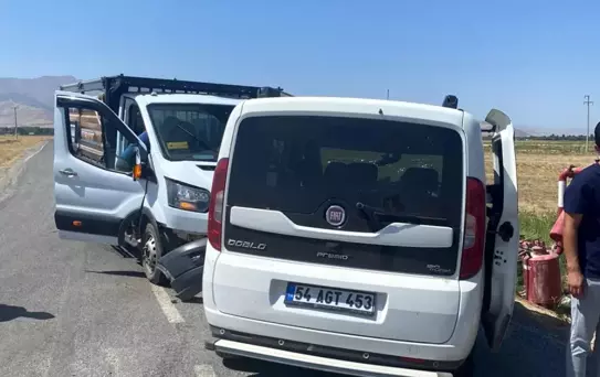 Muş'ta Trafik Kazası: 1 Yaralı