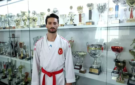Avrupa Şampiyonu Karateci Ömer Özer'in Hedefi Dünya Şampiyonası'nda Altın Madalya