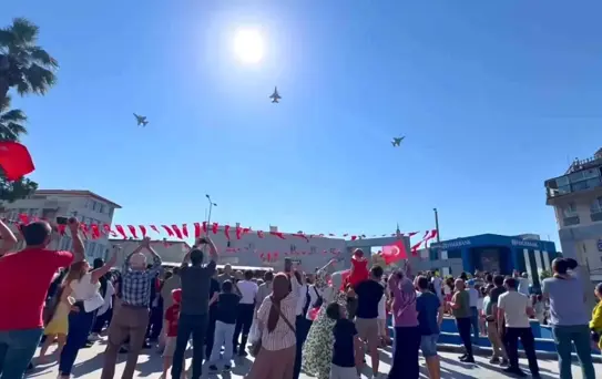 Söke'de Uçak Gösterisi Gurur Kaynağı