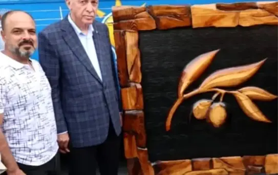 Aydın'da ahşap oyma ustasının eserleri makam odalarını süslüyor