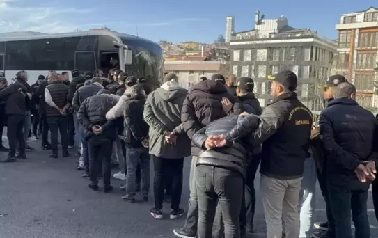 Diplomadan sonra rüşvet skandalı! Çürük okullara sağlam raporu vermişler
