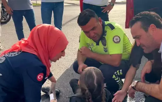 Çorlu'da Motosiklet ve Otomobil Çarpıştı: 2 Yaralı