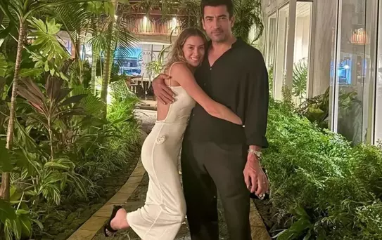 Kenan İmirzalioğlu ve Sinem Kobal'dan ailece tatil molası