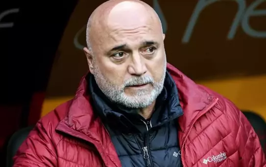 Hikmet Karaman'dan sürpriz imza