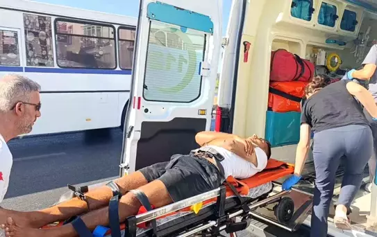Antalya'da Tır ve Bisiklet Çarpıştı