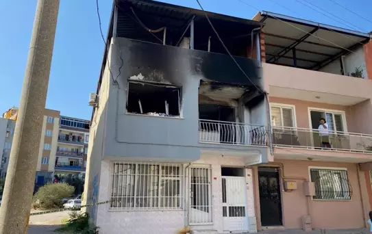 'Borcum var' diyerek ateşe verdiği evde hayatını kaybetti