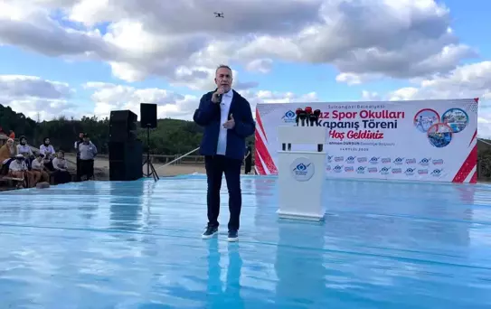 Sultangazi Yaz Spor Okulları'nın Kapanış Töreni Coşkuyla Gerçekleşti