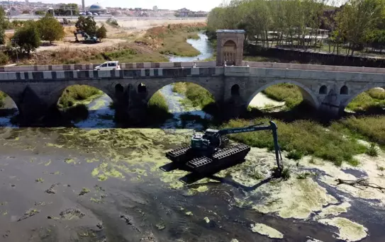 Edirne'de Tunca Nehri Temizliği