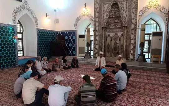 Engelli Bireylerden Cami Ziyareti