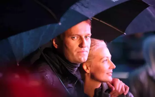 Navalny'nin Eşi: 'Zehirlenerek Öldürüldü'