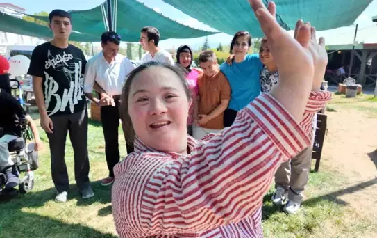 Kütahya'da Özel Çocuklar ve Aileleri İçin Anlamlı Piknik Düzenlendi