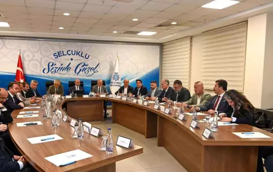 Başkan Pekyatırmacı Bursa'dan gelen heyete Selçuklu'yu anlattı