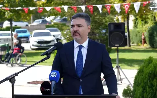 Gazi Akbaş: 'Gazi olmak, bayrağın dalgalanması uğruna ömründen ömür vermektir'
