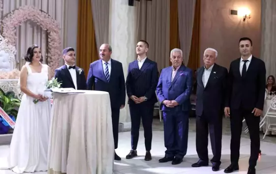 Alkır ailesinin mutlu günü