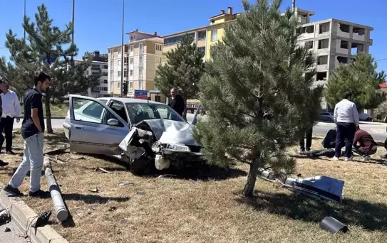 Kahramanmaraş'ta Trafik Kazası: 2 Yaralı