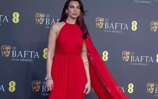 Dua Lipa, İsrail destekçisi menajeriyle yollarını ayırdı