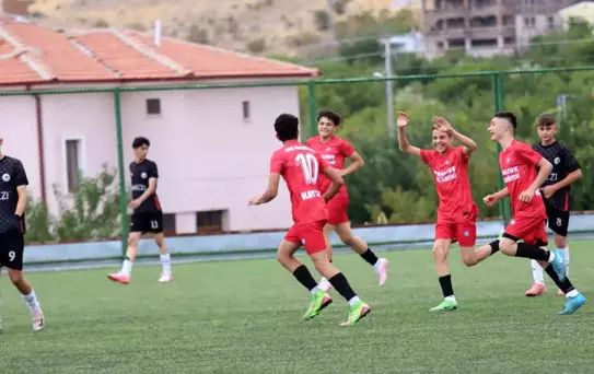 Zeki Akparlarspor ve Hacılar Erciyesspor Berabere Kaldı