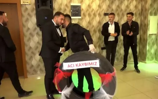 Damadın Arkadaşlarından Sıra Dışı Hediye