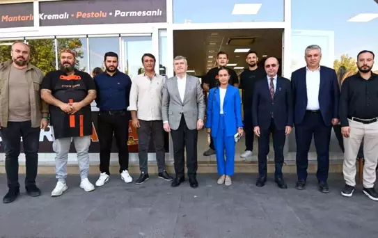 Başkan Pekyatırmacı ve Milletvekili Akyürek Selçuklu'da esnaf ve saha gezisi gerçekleştirdi
