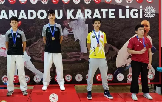 Çayırova Karate Takımı, Anadolu Karate Ligi'nde 5 Madalya Kazandı