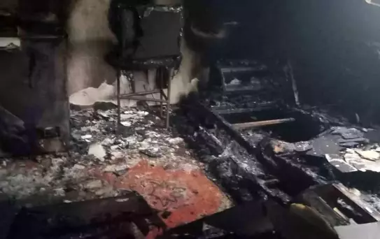 Kastamonu'da Yangın: İki Katlı Ev Küle Döndü