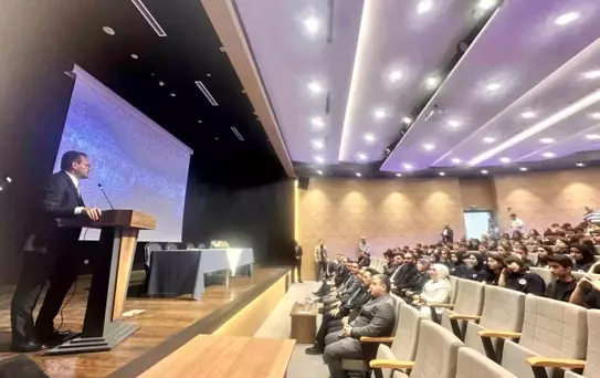 AK Parti MKYK Üyesi Ünal: 'İtiraf eden CHP, çalan, yargılanan CHP'li, bunun AK Parti ile ne alakası var?'
