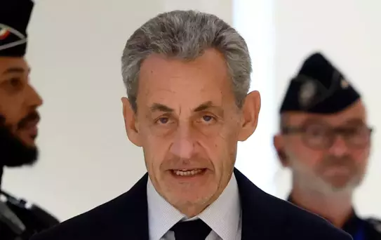 Sarkozy Beş Yıl Hapse Mahkum Edildi