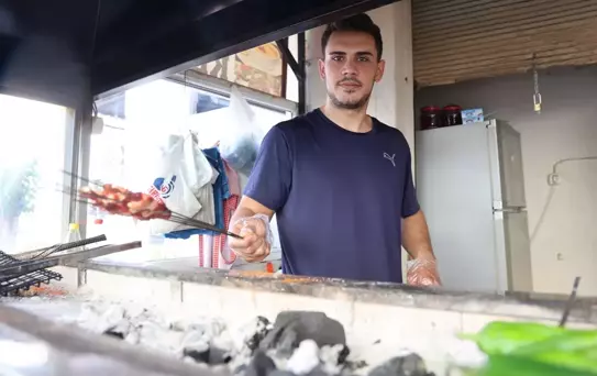 Kebap tezgahından dünya kürsüsüne uzanan kariyer