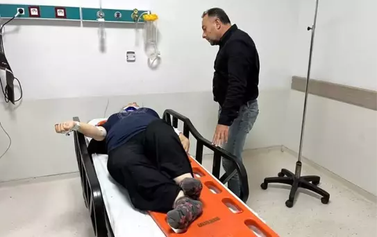 Burhaniye'de Halk Otobüsü Devrildi: 9 Yaralı
