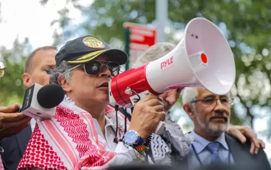 ABD, Gustavo Petro'nun Vizesini İptal Etti