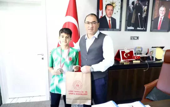 Eyüp Murat Alpaslan'dan Altın Madalya